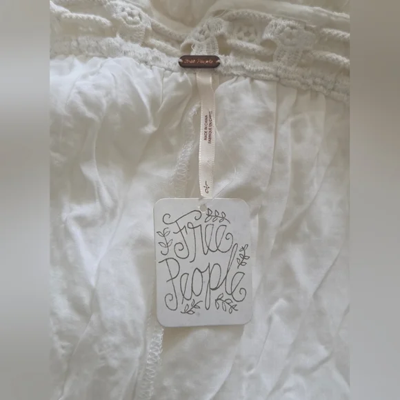 People
Free People Sydney Sky White Lace
Halter Wide Leg Jumpsuit Sz L Boho - Picture 9 of 9